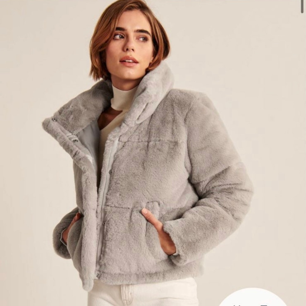 NWT A&F faux fur mini puffer